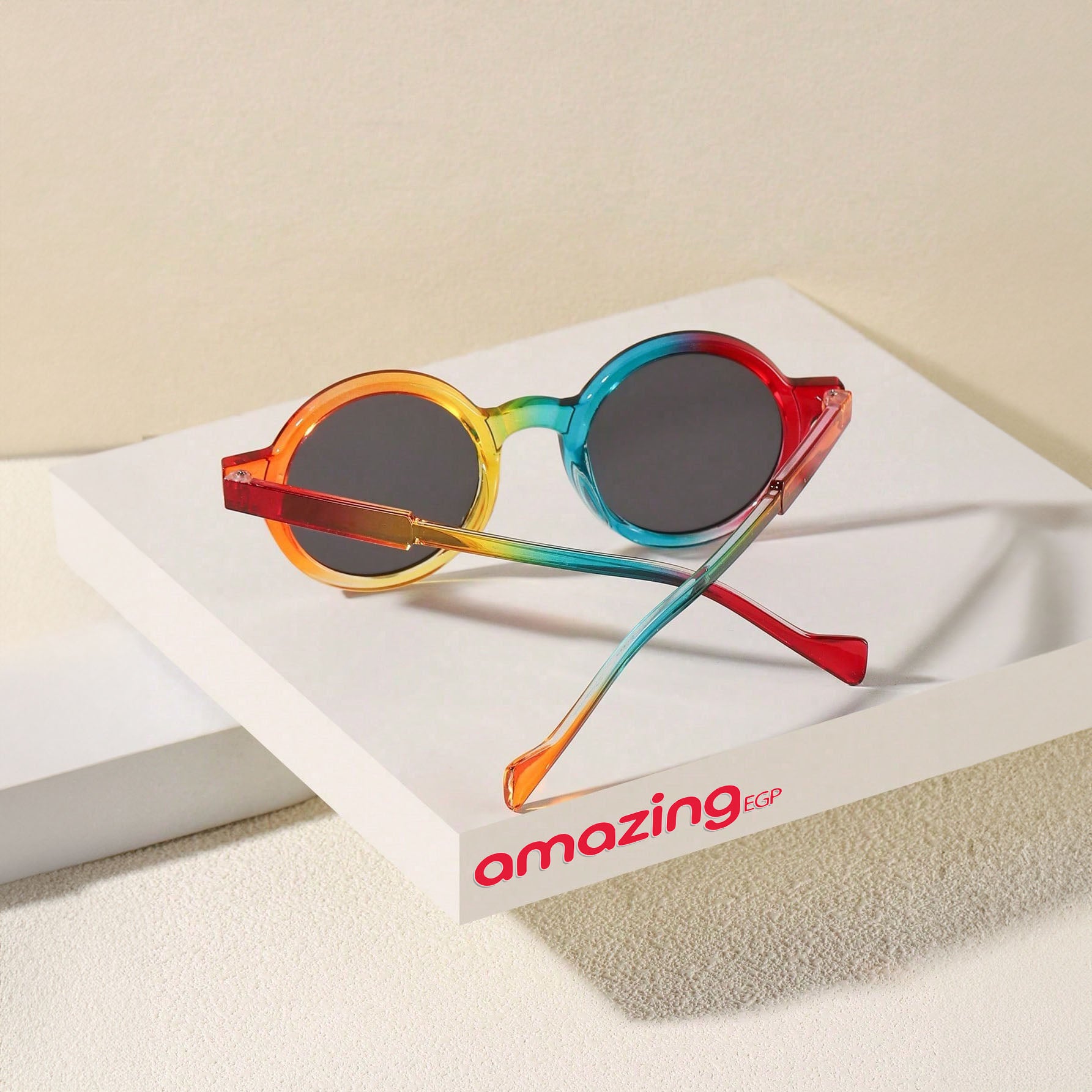 نظارات شمسية دائرية بوهيمية مطبوعة بألوان قوس قزح بعدسات أكريليك وإطار بولي كربونات خفيف
