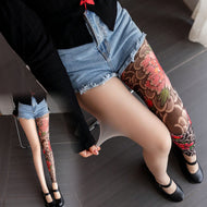 زوج جوارب مطبوعة بنقوش وشم  – شبكي شِبه شفاف بخامة مرِنة وخصر دانتيل أسود - زهور كبيرة | مقاس واحد