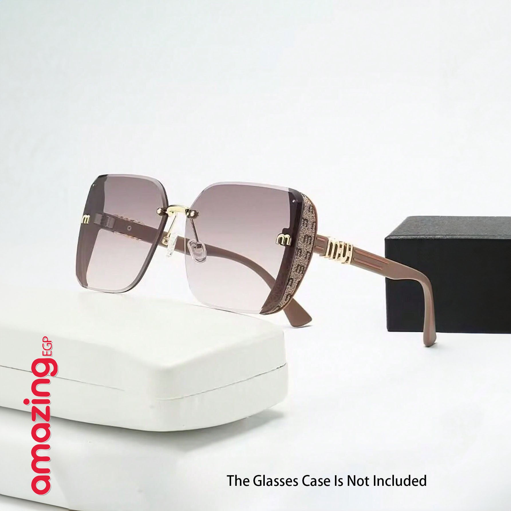 نظارة كبيرة الحجم للنساء بتصميم حديث — بدون إطار بعدسات متدرجة وحروف معدنية منقوشة على الذراعين، لإطلالات الشاطئ والعطلات والسفر