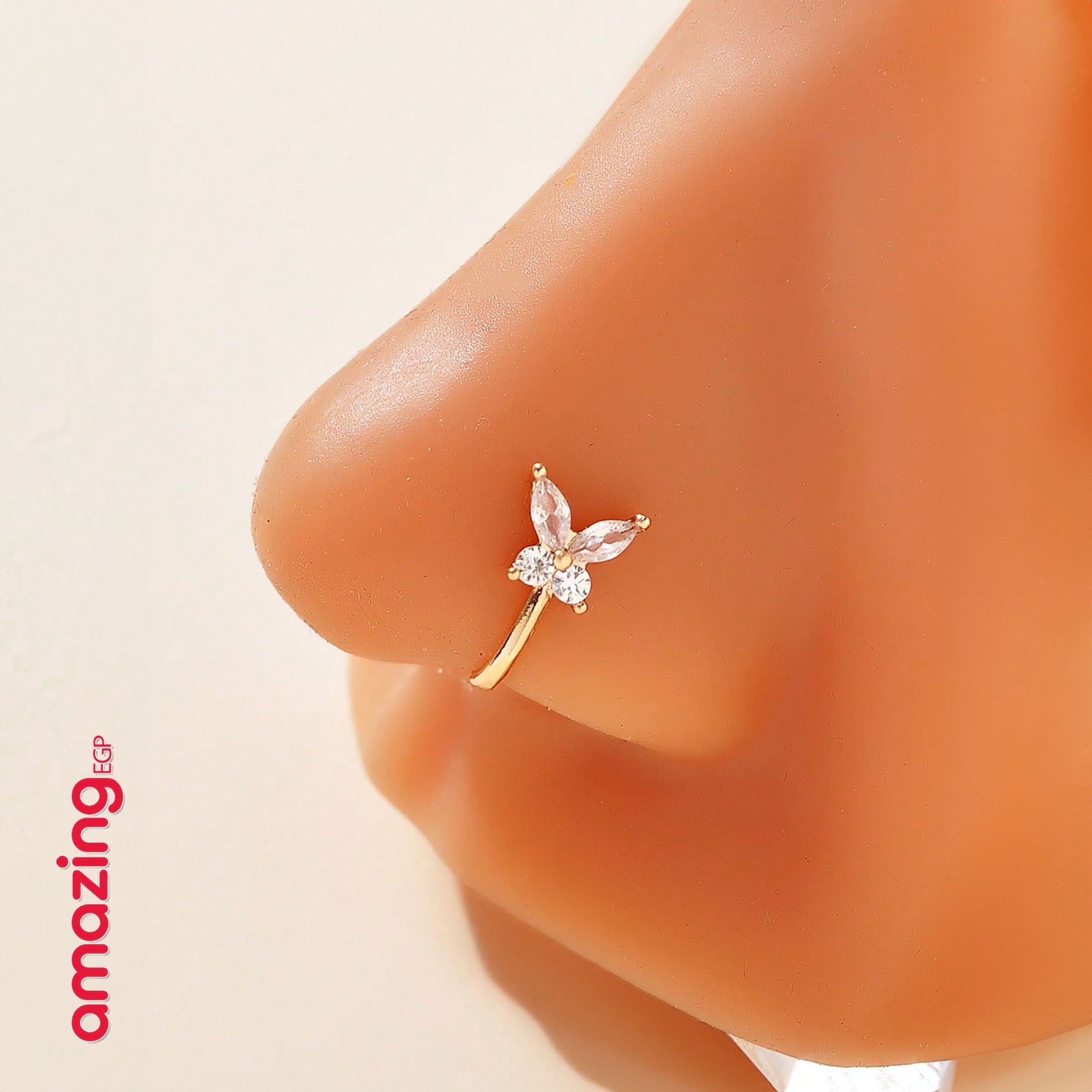 بيرسنج أنف حلقة أنف ،بدون اخرام من الفولاذ المقاوم للصدأ لا تسبب الحساسية لا حاجة للخرم ، مزينة بزركونيا على شكل فراشة غير مثقوبة للرجال والنساء تثبت بدون خرم