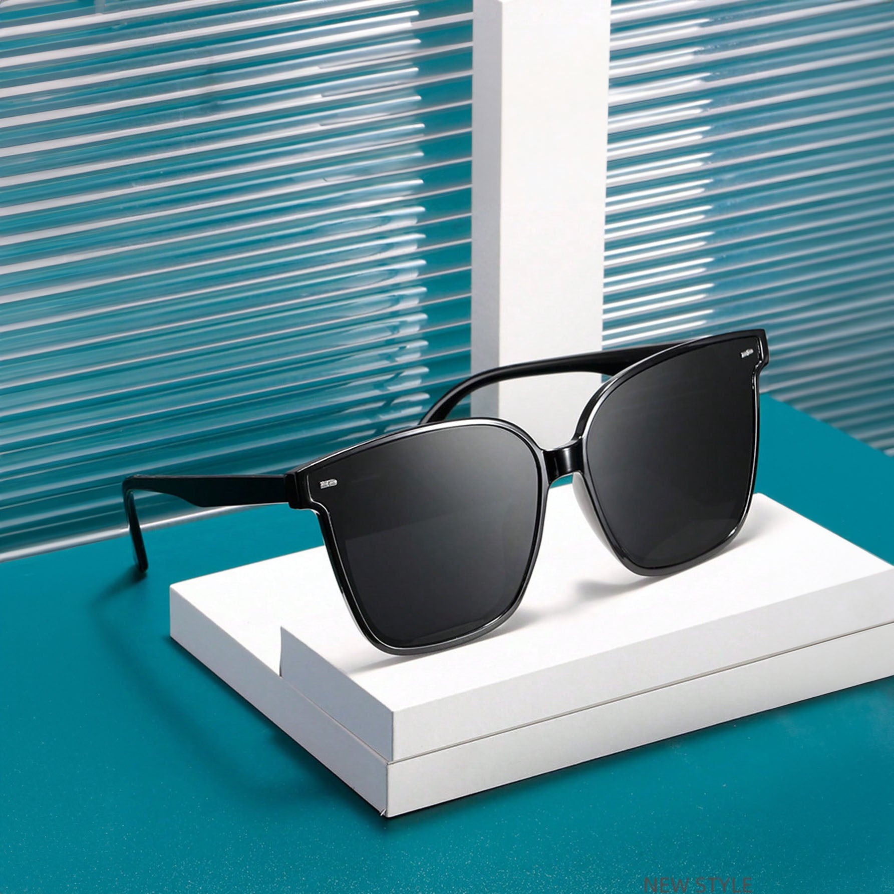 نظارات رجالية موضة بإطار مربع عصري وعدسات رمادية، تصميم رجعي أنيق للاستخدام اليومي والعمل والسفر