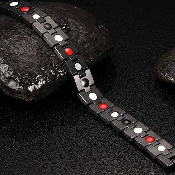 سوار أسورة مغناطيسية رجال اساور يد للرجال مع حجر الجرمانيوم النقي للتخلص من الشحنات الكهربائية السلبية في جسم وتوازن الرجال مع إطار من الفولاذ المقاوم للصدأ - اسود | اسورة اكسسوارات الرجال | amazingEGP