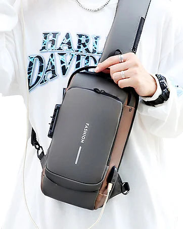 حقيبة كروسبودي مع حقيبة كتف واحدة للشحن عبر USB مقاوم للماء مضاد للسرقة مصمم للجنسين للسفر- اسود | شنط صغيرة شنط ظهر شنطة شنطة تابلت كروسباك كروسبودي | amazingEGP