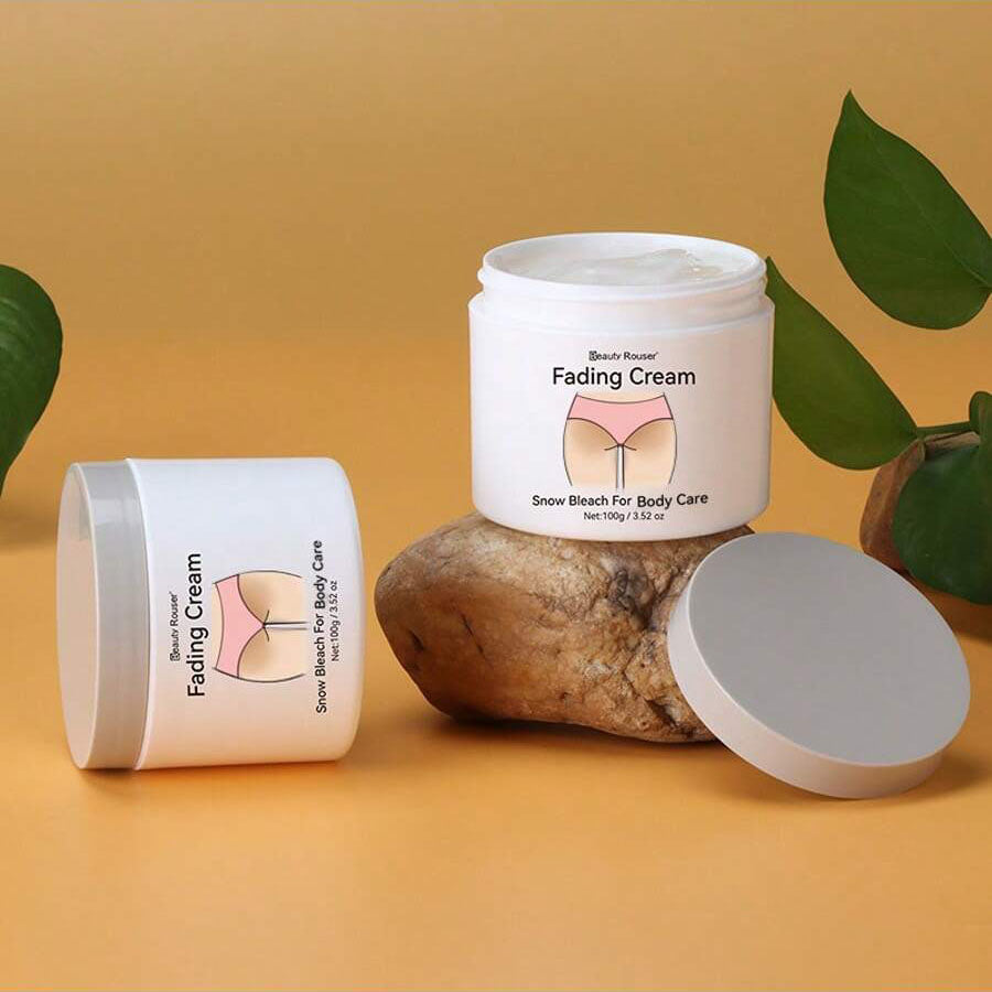 كريم العناية والتفتيح بالأعضاء الخاصة ومنطقة البكيني ، يحتوي على فيتامين سي ونياسيناميد وخلاصة الجوزة الآسيوية وعرق البخاخ، للأعضاء الخاصة وتحت الإبط والمفاصل والأرداف وجلد الفخذ - 100جرام كريم