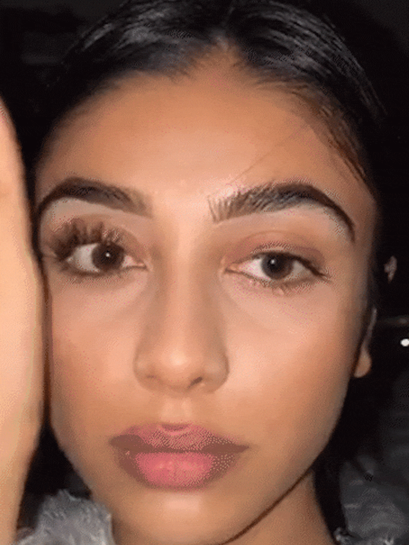 SHEGLAM ماسكارا All-In-One ماسكارا مقاومة للماء بلون برغندي، تضيف كثافة وطول للرموش، مقاومة للتلطخ والتقشير، مثالية للعيد، الشتاء، السفر والمكياج اليومي - الأسود