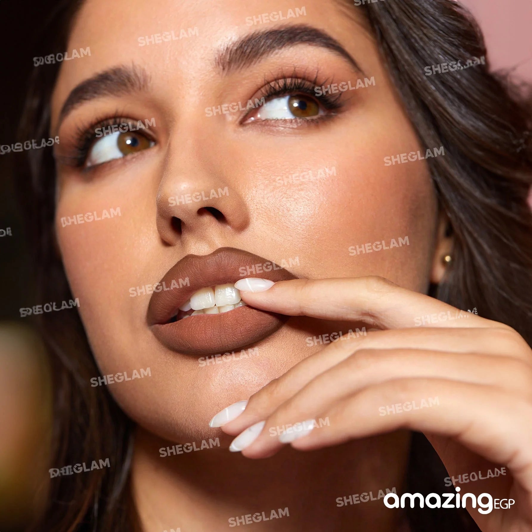SHEGLAM  قلم تحديد شفاه  قلم أحمر الشفاه والآيلاينر على شكل دوو - احمر شفاه سائل وقلم تحديد شفاه ملمع شفاه يدوم طويلا ذو تركيبة ناعمة ذات صباغة عالية  تركيبة مقاومة للماء  Deep Caramel | SHEGLAM shein احمر الخدود احمر شفاة ايشادو حاجب حواجب شفاه شفايف شى