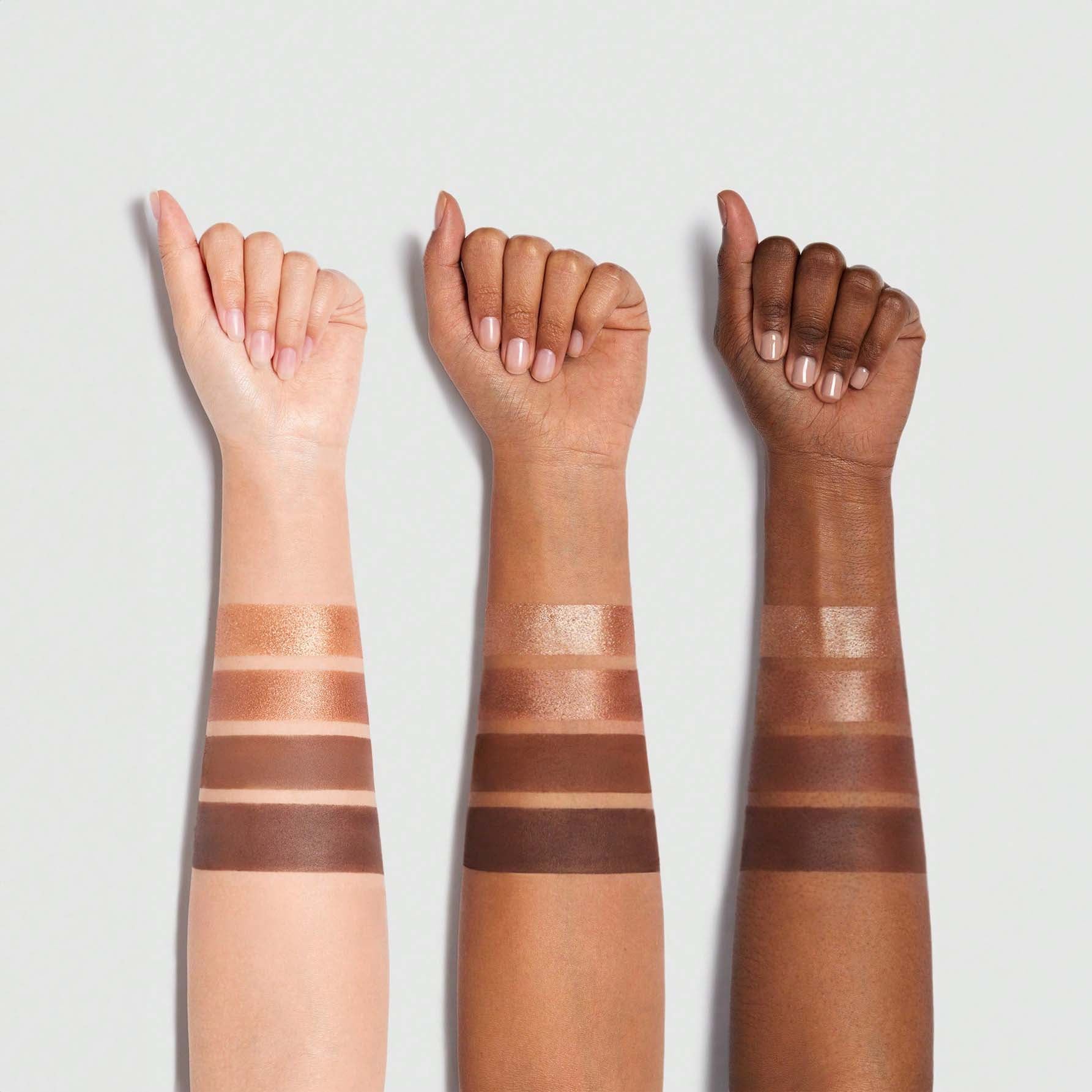 SHEGLAM ظلال عيون رباعية قابلة للمزج مع لمسات نهائية معدنية ولامعة، تركيبة كريمية مخملية مصطبغة، باليت ظلال عيون رباعية الاتجاهات -   Higher Self