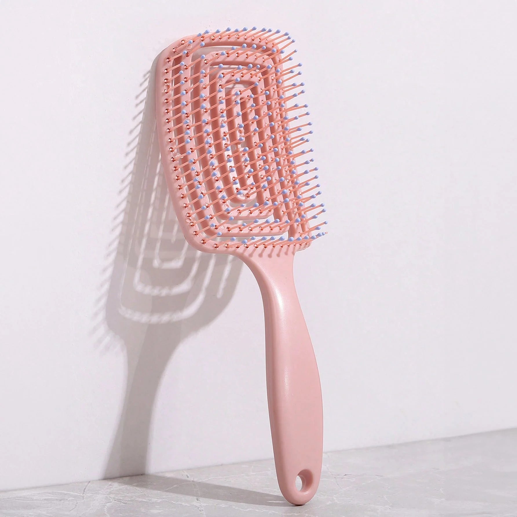مشط تدليك بتصميم تفريغ مرن بلون مشط تدليك الشعر للنساء فرش شعر مجداف للنساء والرجال | تصفيف الشعر الاحترافي للرجال- واحد قطعة بينك | الرجال الشعر الشعر_المجعد العناية_بالشعر تصفيف الشعر حلاق شعر صالون صالونات تجميل مشط مكياج | amazingEGP