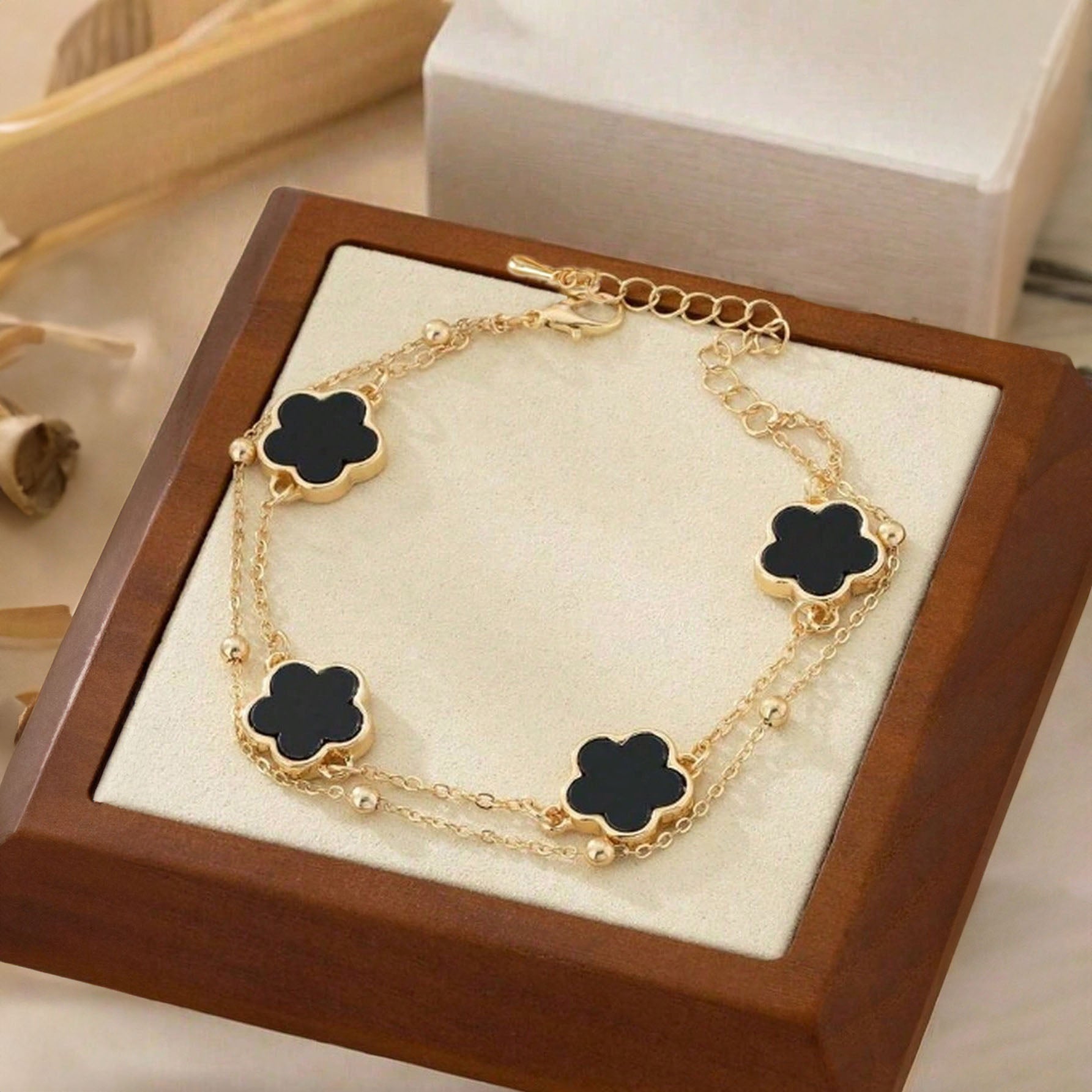 خلخال سوار كاحل معدني ،سوار الكاحل للنساء مع ورقة الشامروك الحظ، سوار كاحل متعدد الطبقات بتصميم زهري مزين بالخرز - ورقة الشامروك