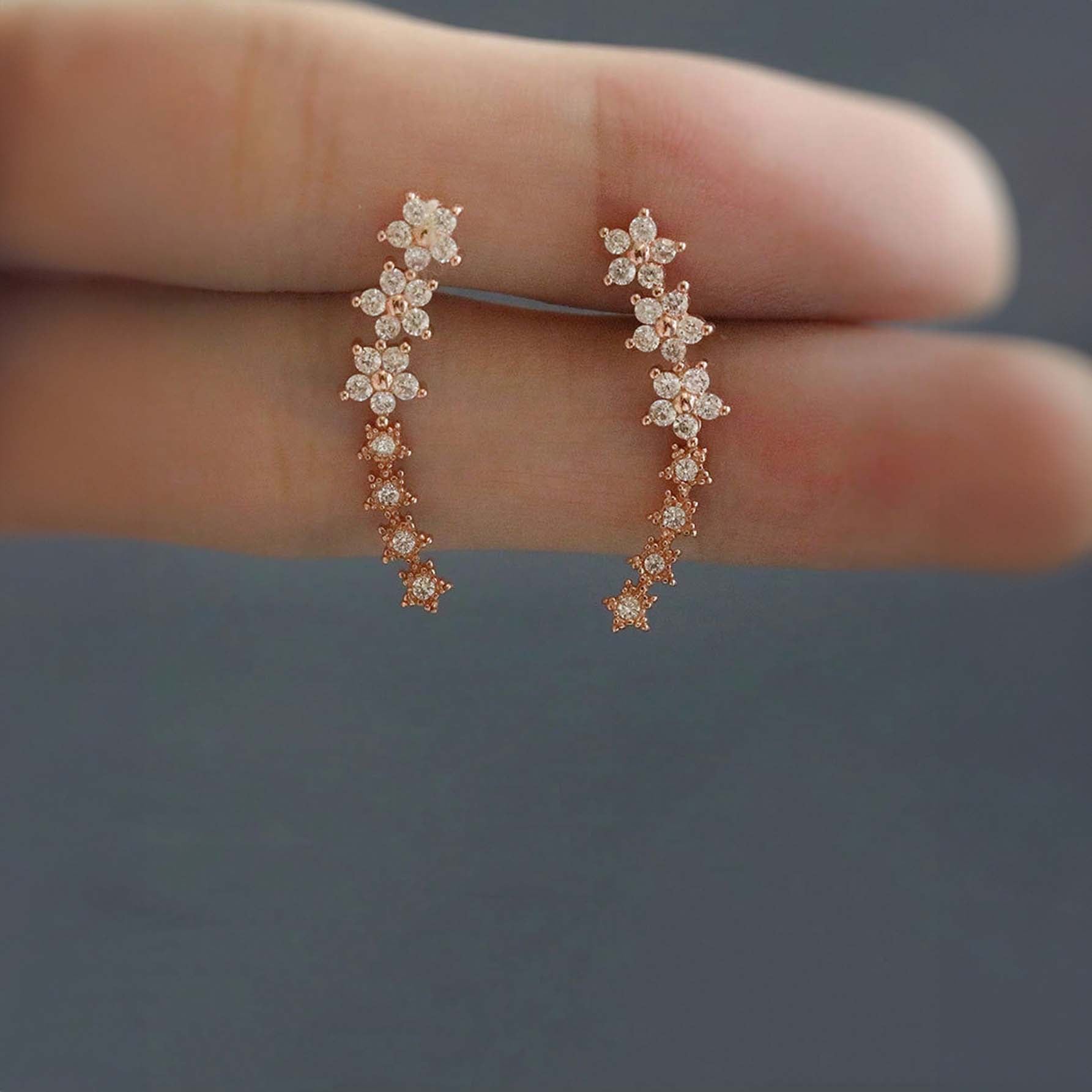 بيرسنج للاذن من الفولاذ المقاوم للصدأ لا تسبب الحساسية زوج من أقراط قلادة النجوم الكلاسيكية الأوروبية والأمريكية المرصعة بالراين، أقراط متدلية فاخرة مرصعة بالزركونات للنساء - زهور