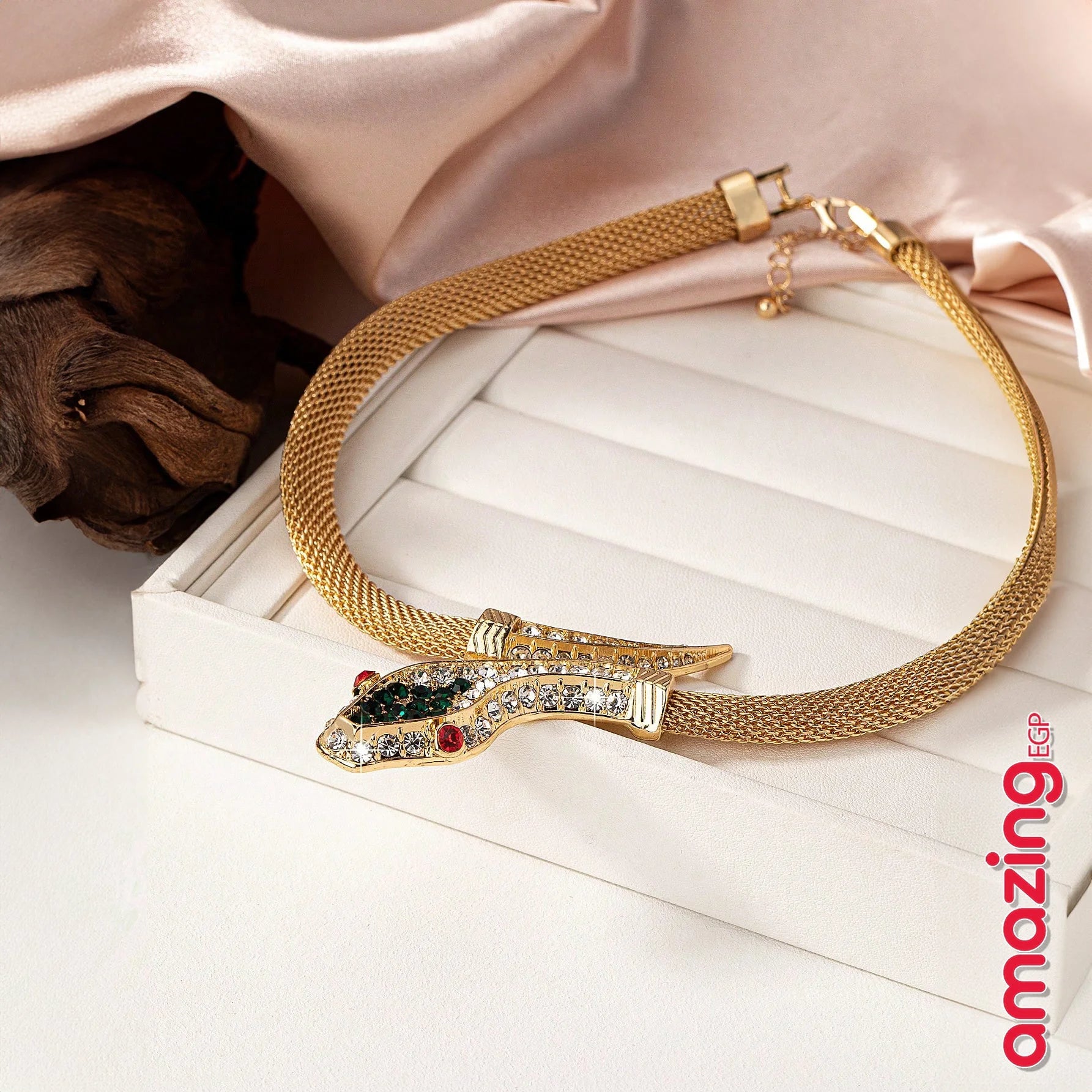 قلادة بتصميم أفعى شيك ومزينة بحجر راينستون للي بتحب الجرأة والأناقة مناسبة لكل المناسبات - ثعبان ذهبي مطرز اخضر | shein أكسسوار للسيدات بحجر راينستون اساور كاحل اسورة ثعبان خلخال خلخال للقدم خلخال مضئ رقص عقد افعى عقد تعبان قلادة فضة بتصميم أفعى شيك لولى