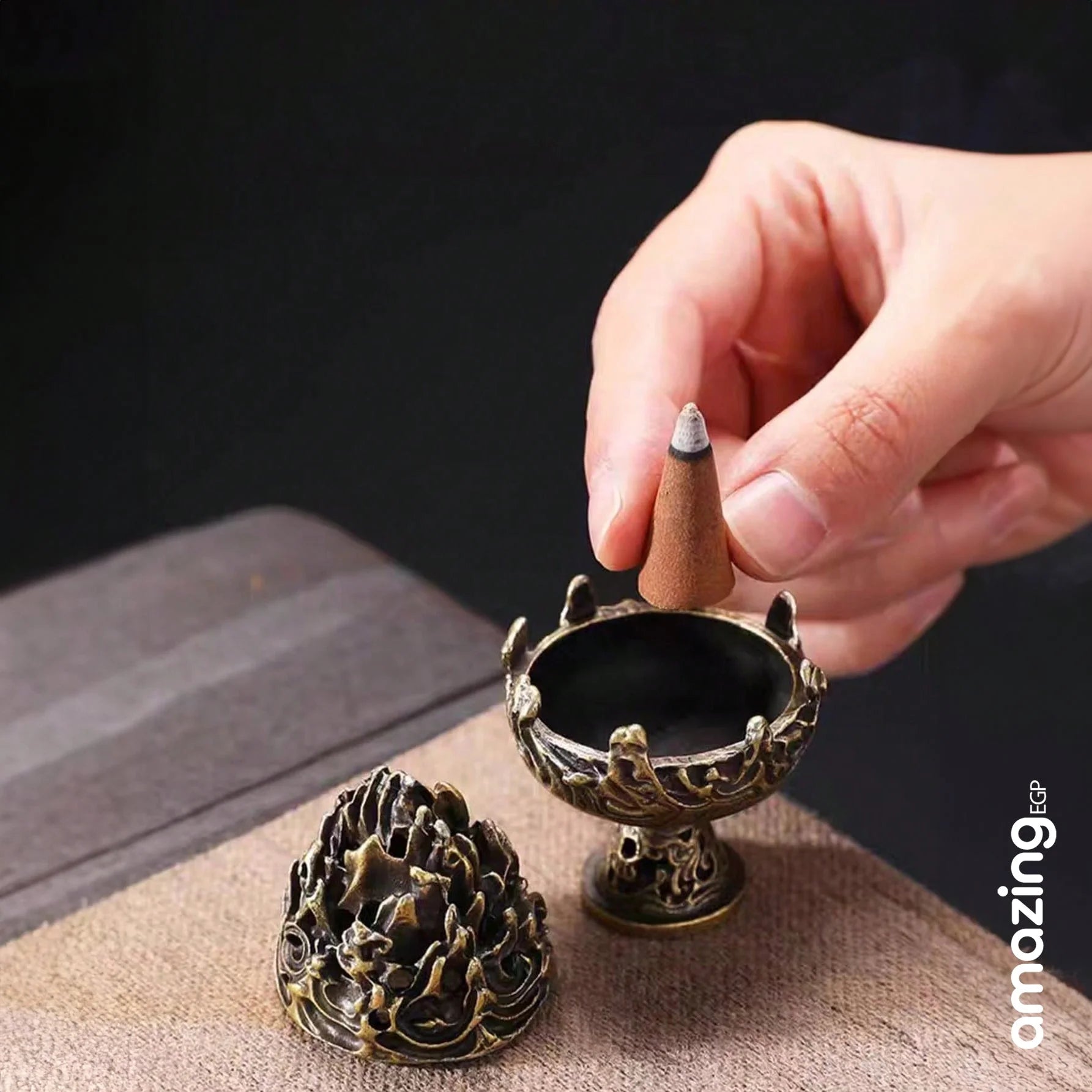 مبخرة وفواحة للبخور بتصميم ديكوري انيق على وردة مع حامل بخور من سبيكة النحاس زينة منزل بالروائح العطريةبرج بخور حامل عود العود للديكور المنزلي | ابوقردان المنزل بخور بخور هندي حامل بخور حامل عود ديكور ديكور_مكتب ديكور_منزل صديق الفلاح عود عيدان بخور مبخرة