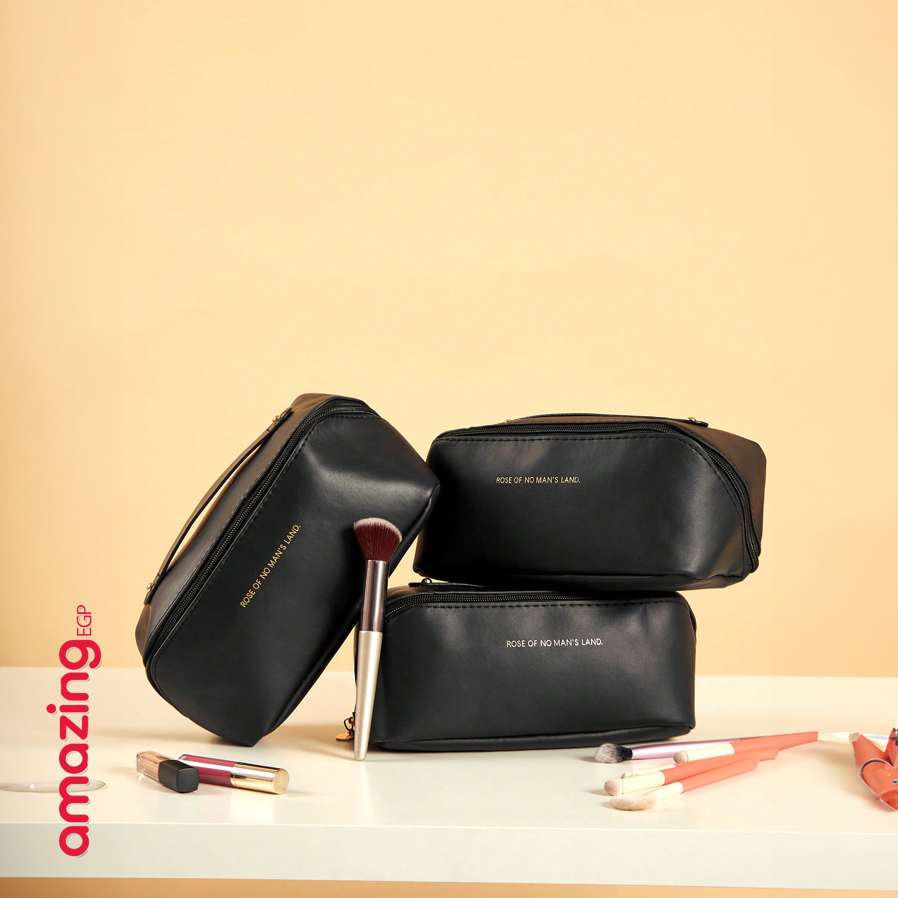 حقيبة تخزين متعددة الوظائف من جلد البولي يوريثين، بسعة كبيرة لتخزين المكياج وأدوات النظافة، مثالية للسفر | قطعة واحدة - جلد صناعي اسود