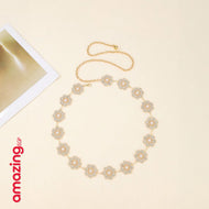 سلسلة خصر كلاسيكية مطعّمة باللؤلؤ والكريستال – طبقات وردية ذهبية لإطلالة صيفية راقية