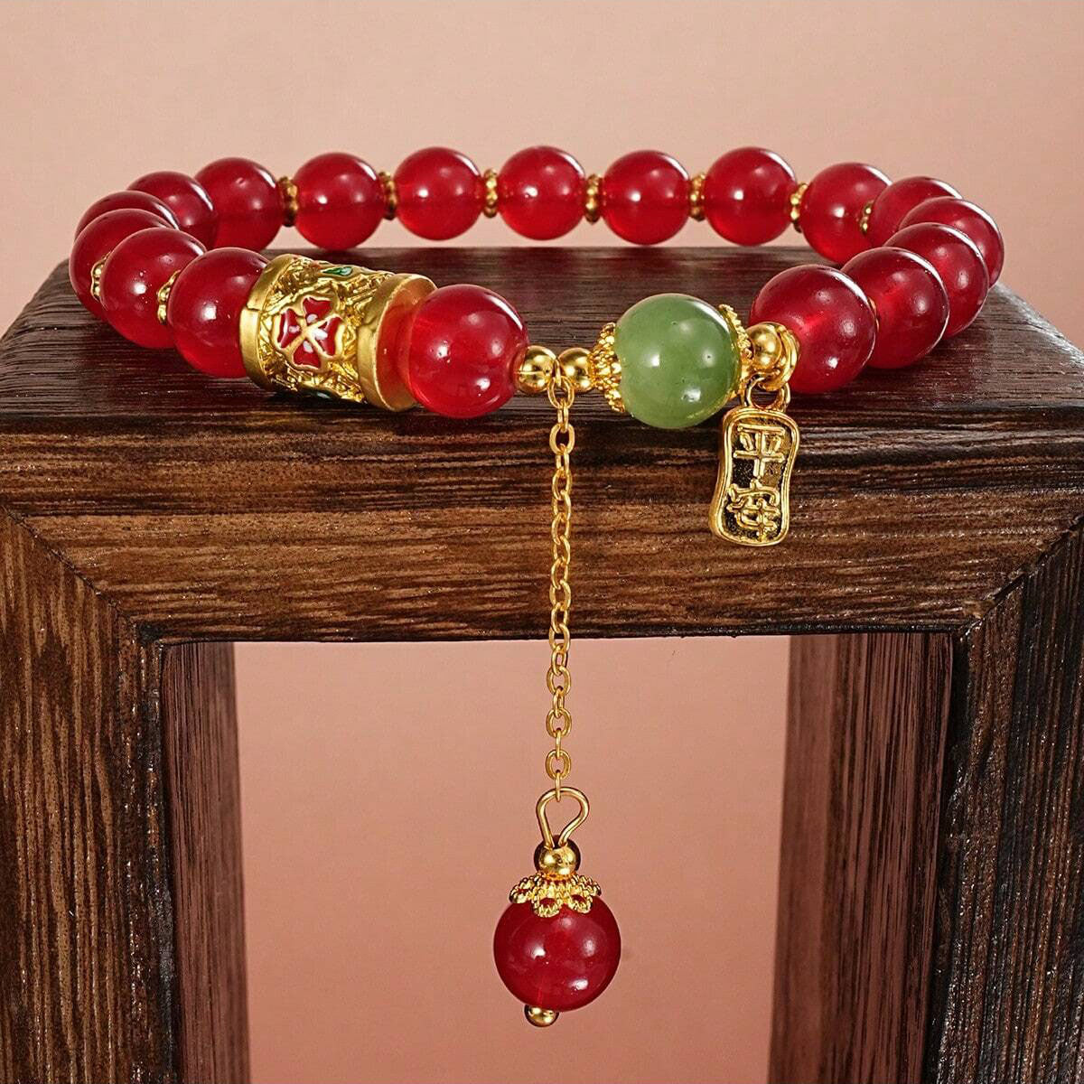 سوار فاخر للجنسين من الأحجار الكريمة سوار حظ رجالي ونسائي من حجر العقيق الأحمر بتصميم عتيق، مصنوع يدويًا من خرز زجاجي