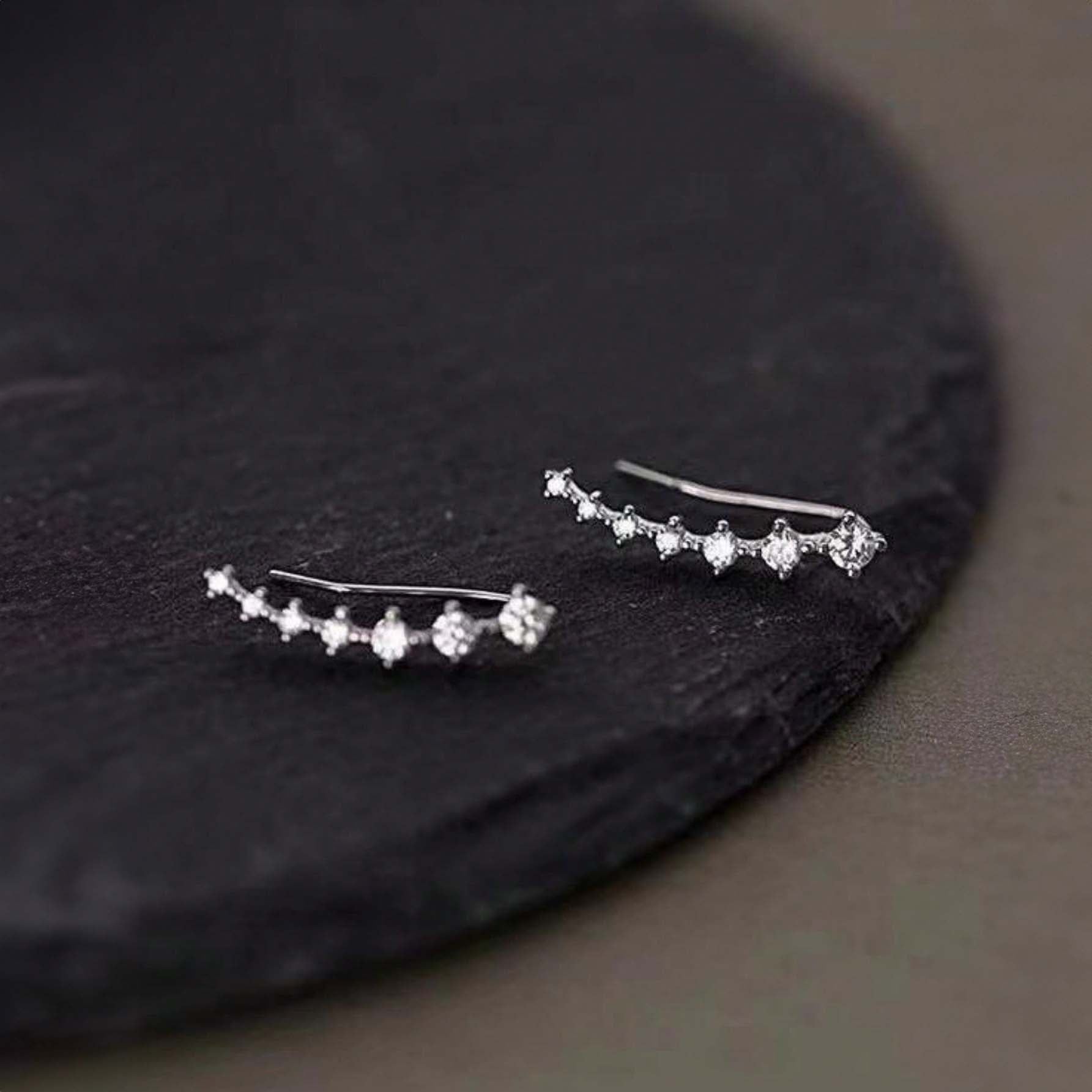 بيرسنج للاذن من الفولاذ المقاوم للصدأ لا تسبب الحساسية زوج من أقراط قلادة النجوم الكلاسيكية الأوروبية والأمريكية المرصعة بالراين، أقراط متدلية فاخرة مرصعة بالزركونات للنساء - فضي