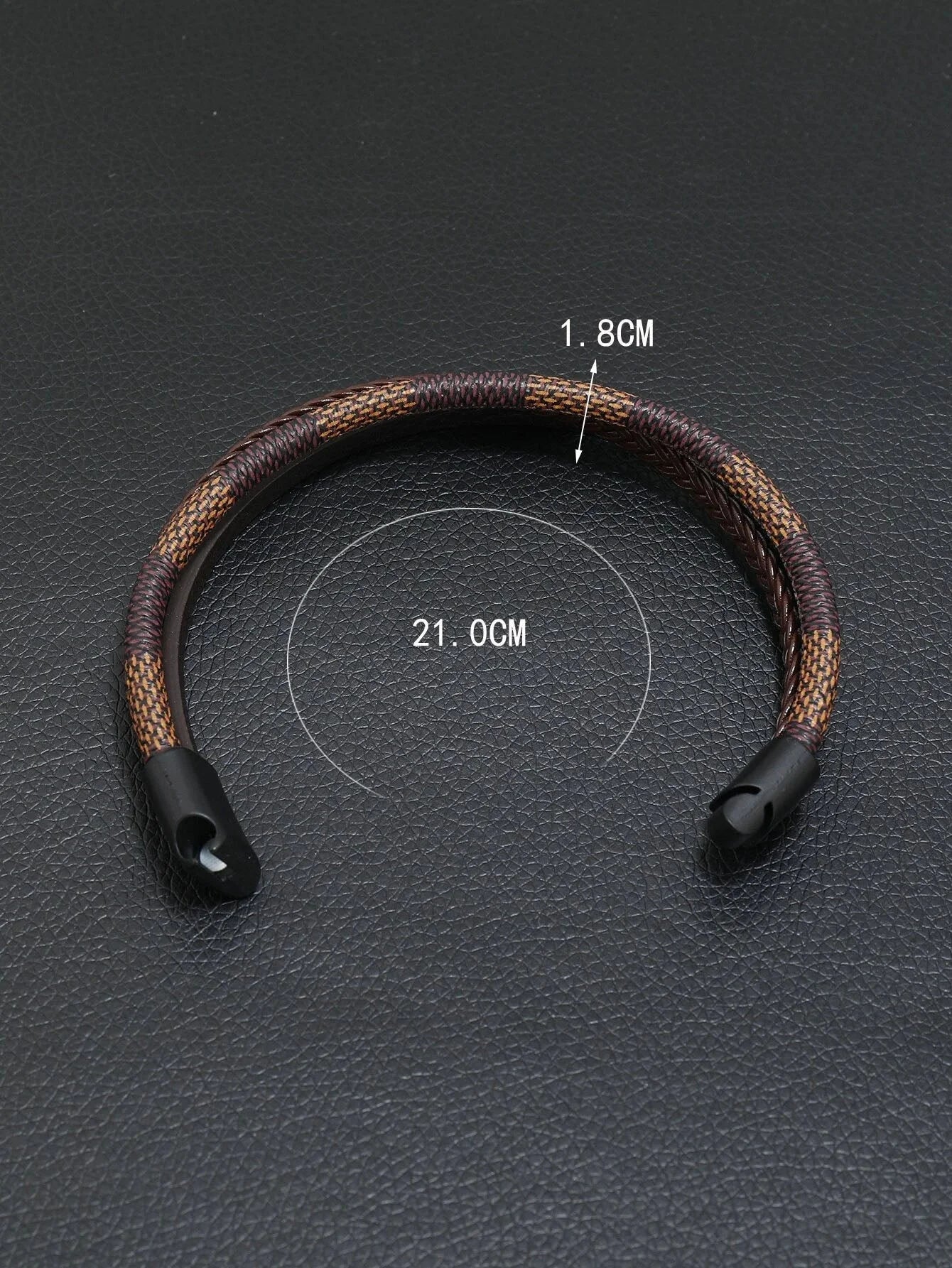 سوار للرجال إسورة مضفرة بجلد طبيعي فاخر رجالي اساور يد للرجال - بني | اسورة اكسسوارات الرجال | amazingEGP