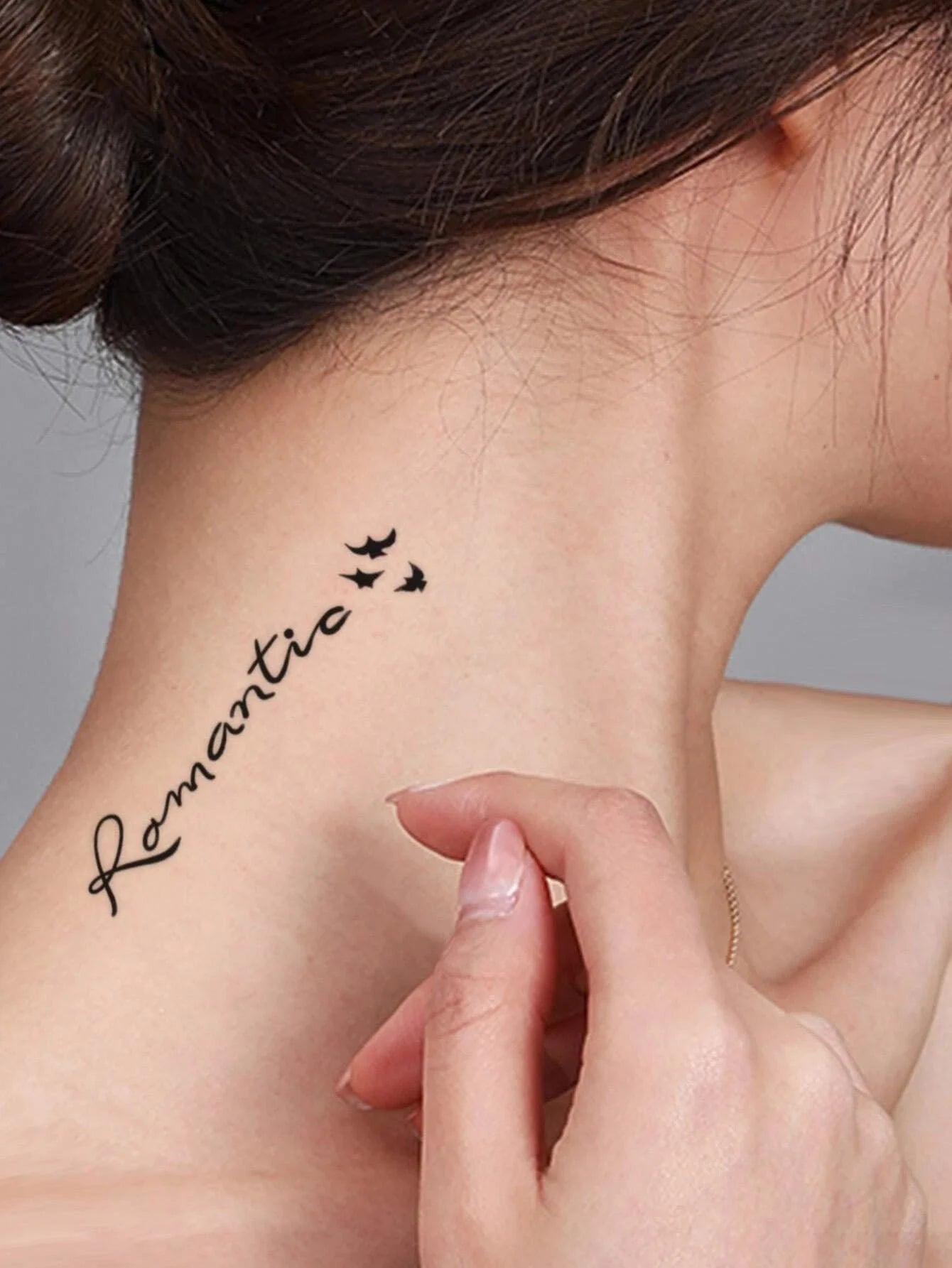 ستيكر لاصق تاتو مؤقت مقاوم للماء ملصق وشم بطباعة أحرف ورقة واحدة تاتو مؤقت لامع للظهر والصدر للنساء والبنات 54494 | تاتوه تاتوه_للجسم وشم | amazingEGP