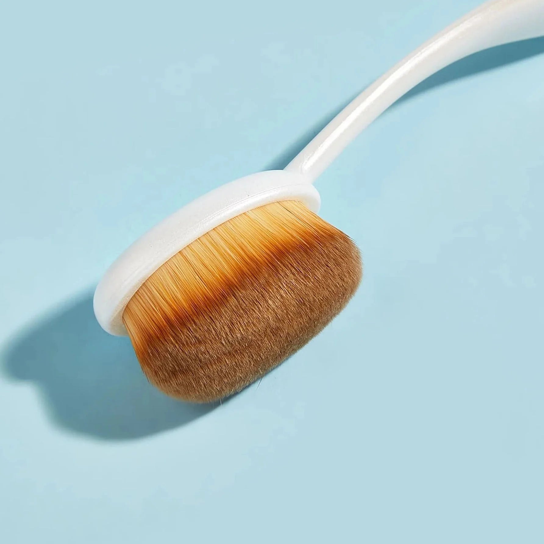 فرشاة اساس فونديشن قطعة واحدة مثالية للسفر او الحمل اثناء التنقل للنساء والبنات للمكياج ومستحضرات التجميل والكونسيلر - قطع واحده | فرشاة مستحضرات التجميل مكياج | amazingEGP