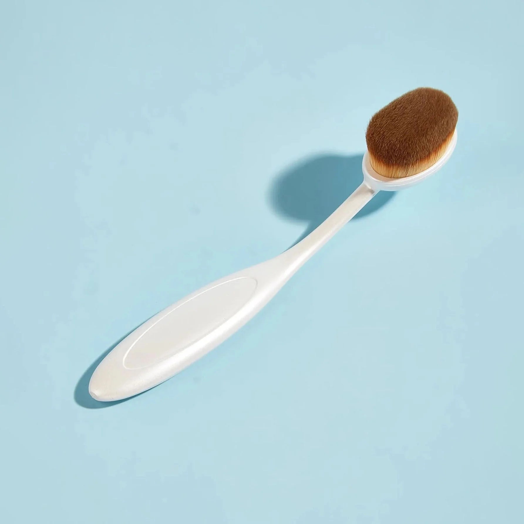 فرشاة اساس فونديشن قطعة واحدة مثالية للسفر او الحمل اثناء التنقل للنساء والبنات للمكياج ومستحضرات التجميل والكونسيلر - قطع واحده | فرشاة مستحضرات التجميل مكياج | amazingEGP