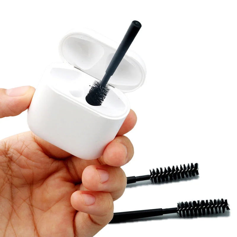 أداة تنظيف الفرشاة لأجهزةوالسماعات والكاميرات أداة تنظيف حافظة سماعات بلوتوث فرشاه - TB | خصومات | amazingEGP