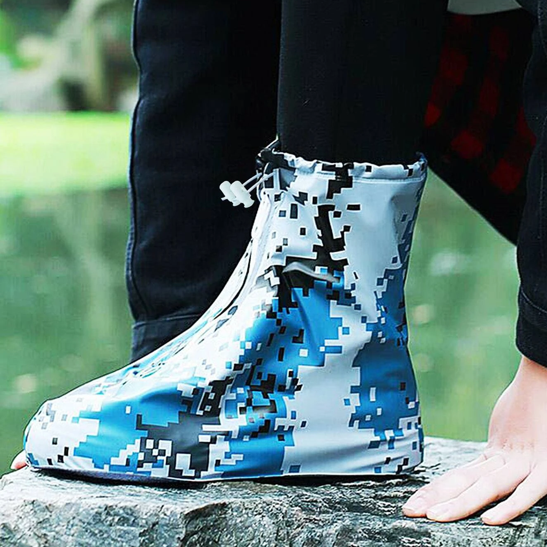 غطاء حذاء مقاوم للماء أحذية مطر قابلة لإعادة الاستخدام سميكة ذات قاع مزدوج مانعة للانزلاق ، أغطية أحذية مقاومة للاهتراء للرجال والنساء والأطفال