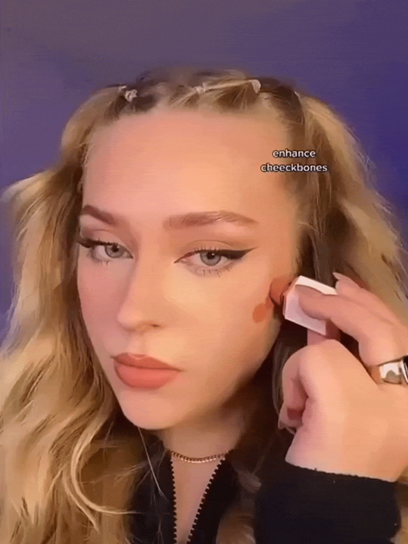 SHEGLAM بلشر سائل للخدين، خفيف الوزن، يدوم طويلا، مقاوم للتلطخ، مظهر طبيعي، لمسة نهائية ندية أحمر خدود سائل - Risky Business