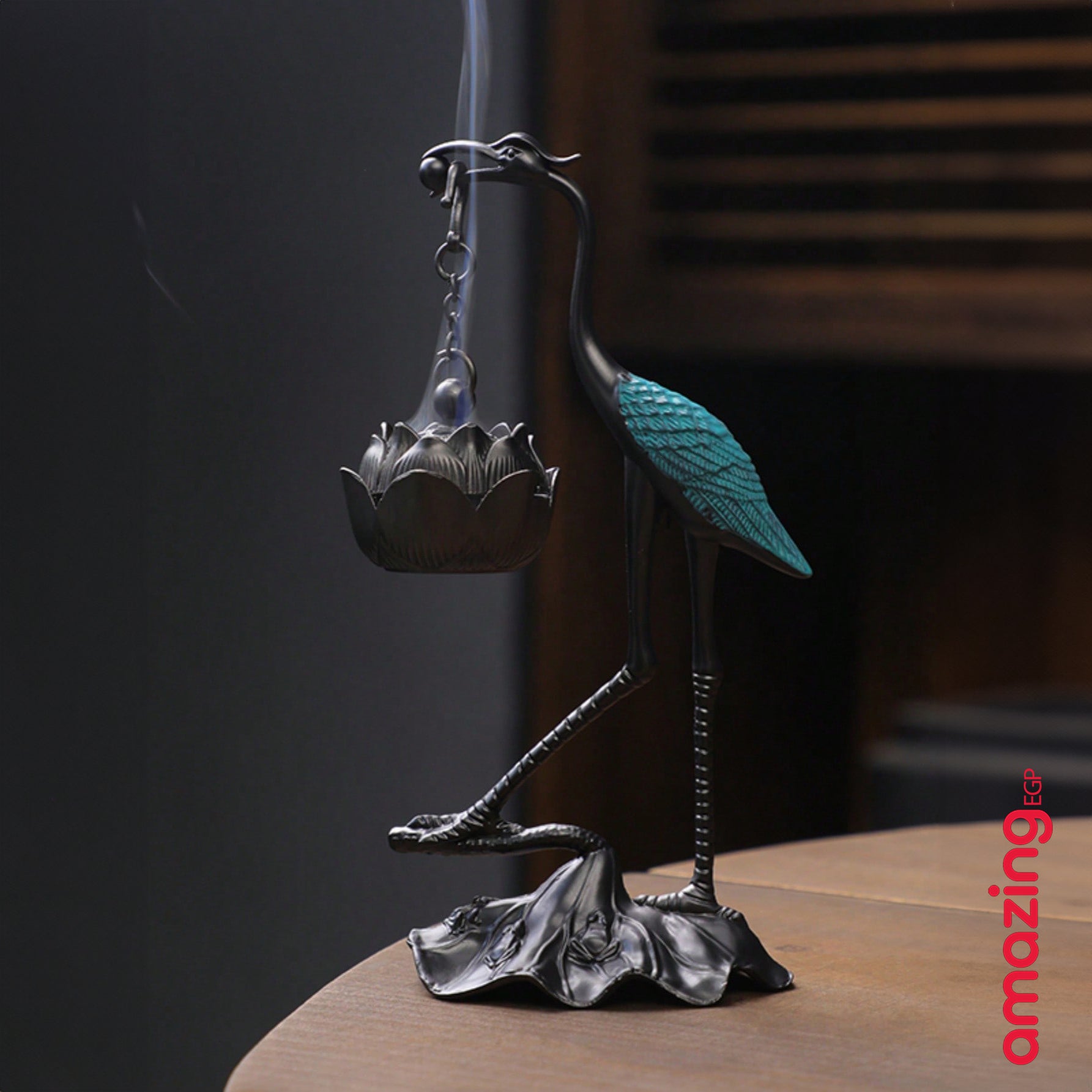 مبخرة وفواحة للبخور بتصميم ديكوري انيق على شكل طائر معلقة بزهرة ميني للديكور المنزلي